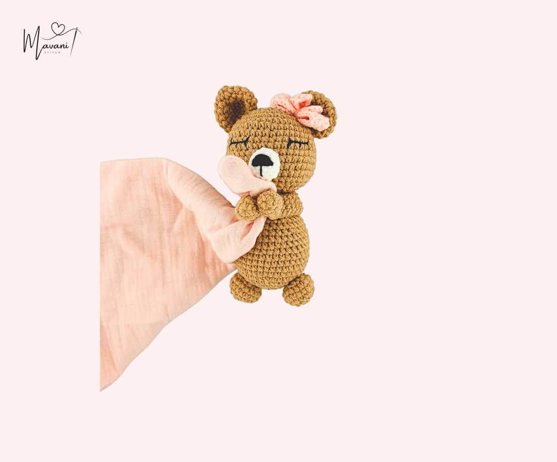 Personalisiertes Kuscheltuch mit Rasselbärchen