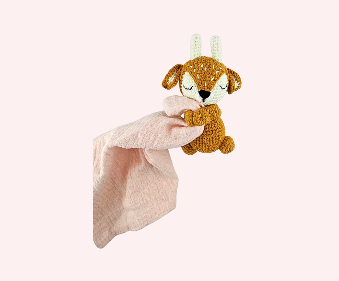 Personalisiertes Kuscheltuch mit Rasselreh